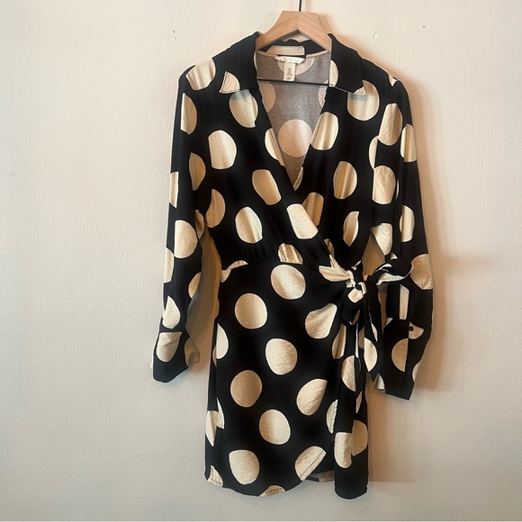 H&M Black and Cream Polka Dot Long Sleeve Wrap Dress Sz S - Picture 5 of 13